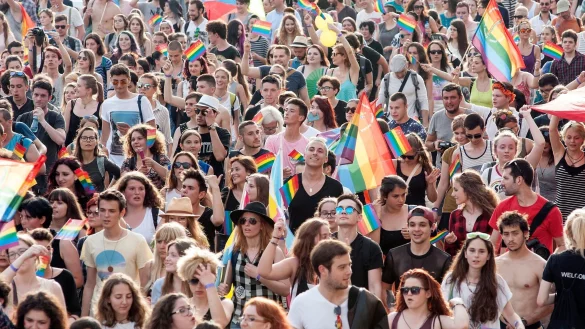 Bulgarien verbietet nicht-heterosexuelle Botschaften und Themen wie geschlechtliche Selbstbestimmung in Schulen. - &copy; picture alliance / dpa