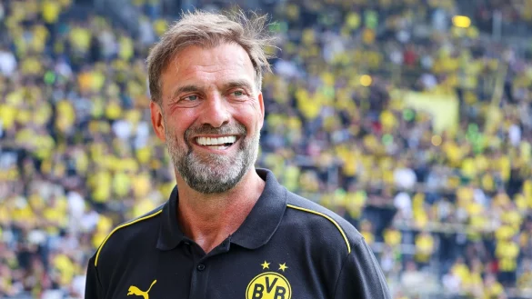 Jürgen Klopp kehrte am Samstag kurzzeitig nach Dortmund zurück - © Christoph Reichwein/dpa