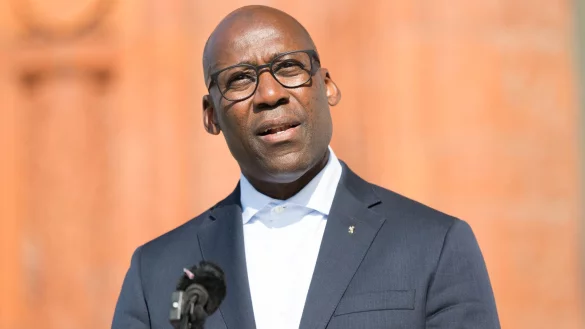 Am Wohnhaus des Berliner Kultursenators Joe Chialo (CDU) ist ein Farbanschlag ver&uuml;bt worden. (Archivbild) - &copy; Sebastian Gollnow/dpa