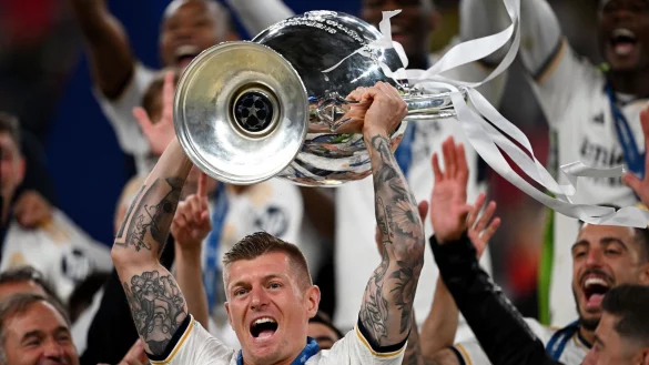 Toni Kroos sammelt auch nach seiner Karriere noch Auszeichnungen. - &copy; Robert Michael/dpa