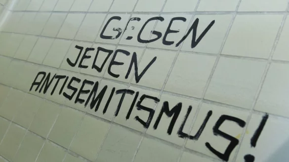 In W&uuml;rzburg lernen Lehramtsstudierende, wie sie mit Antisemitismus im Klassenzimmer umgehen k&ouml;nnen. - &copy; Arne Dedert/dpa