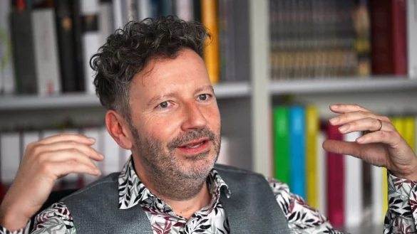 Thorsten Schorn, Radiomoderator, beantwortet bei einem dpa-interview die Fragen. - &copy; Federico Gambarini/dpa