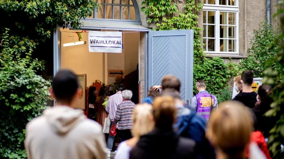Fast auf den Tag genau ein Jahr nach der kompletten Wiederholung der Wahl zum Berliner Abgeordnetenhaus, bei der im Februar 2023 organisatorisch alles glattging, steht am kommenden Sonntag, 11. Februar, in der Hauptstadt die teilweise Wiederholung der Bundestagswahl an. - &copy; Hauke-Christian Dittrich/dpa