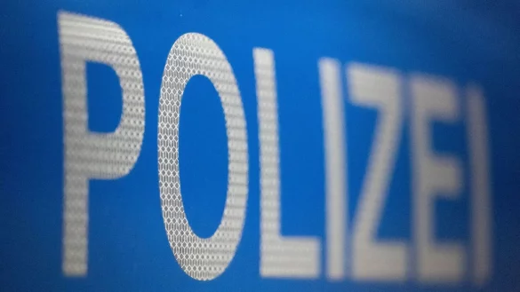 Ein Radfahrer stirbt nach dem Zusammensto&szlig; mit einem Auto. - &copy; Marijan Murat/dpa