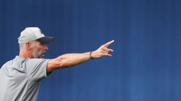 Marco Rose studierte zur Bochum-Vorbereitung Videos aus der Schweiz. - &copy; Jan Woitas/dpa