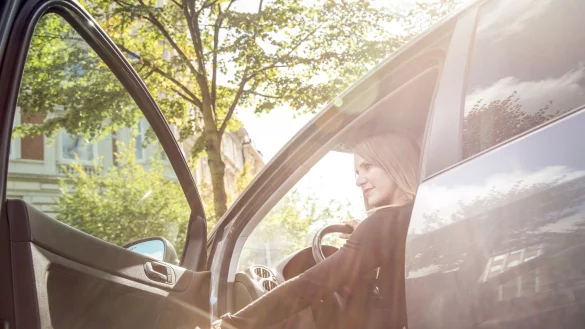 Einsteigen und das Reiseland flexibel erkunden: Ein Mietauto macht\\\'s m&ouml;glich. - &copy; Christin Klose/dpa-tmn/dpa