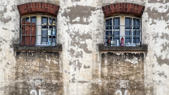 Das Gef&auml;ngnis in Remscheid wird erneuert. (Archivfoto) - &copy; Federico Gambarini/dpa