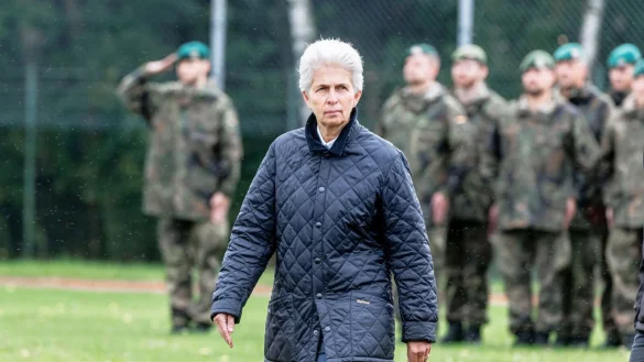 Marie-Agnes Strack-Zimmermann warnt davor, die Folgen der russischen Aufr&uuml;stungspolitik zu untersch&auml;tzen. - &copy; Markus Scholz/dpa