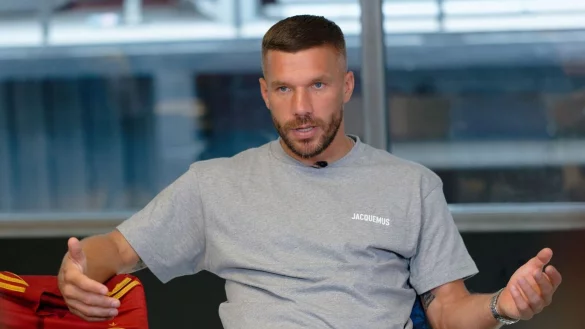 Ex-Nationalspieler Lukas Podolski hat nur ganz wenige Spiele der EM geschaut. - &copy; Henning Kaiser/dpa