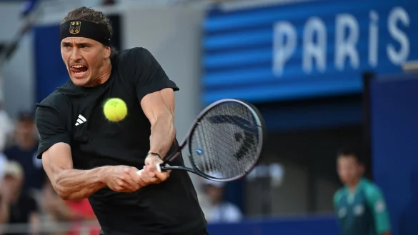 Alexander Zverev tritt bei den Sommerspielen in Paris mit den Erinnerungen an seine Goldmedaille von Tokio an. - &copy; Marijan Murat/dpa