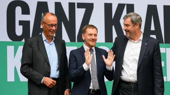 CDU-Chef Merz und CSU-Chef S&ouml;der unterst&uuml;tzen Sachsen Ministerpr&auml;sident Kretschmer im Wahlkampf. - &copy; Robert Michael/dpa