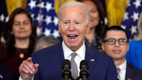 Anfang Juni hatte US-Pr&auml;sident Biden die Asylregeln f&uuml;r Migranten, die illegal &uuml;ber die S&uuml;dgrenze in die USA einreisen, drastisch versch&auml;rft. - &copy; Evan Vucci/AP
