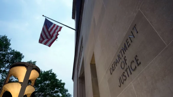 Das Justizministerium in Washington teilt mit, dass bereits ein Urteil gegen zwei der Männer beschlossen wurde. - © Manuel Balce Ceneta/AP