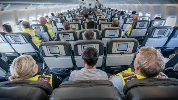 Nach der t&ouml;dlichen Messerattacke von Solingen hat die politische Diskussion &uuml;ber schnellere und mehr Abschiebungen auch nach Syrien und Afghanistan an Fahrt gewonnen. - &copy; Michael Kappeler/dpa