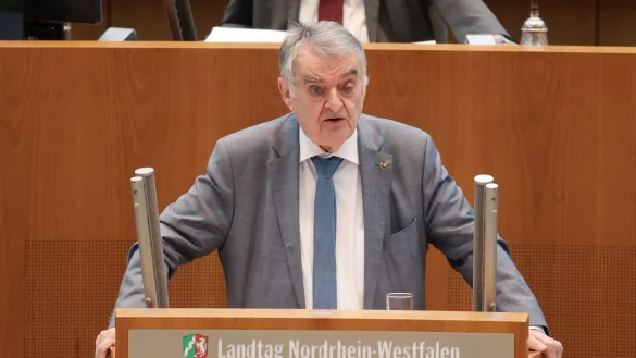 In NRW gibt es bald einen unabh&auml;ngigen Polizeibeauftragten als Anlaufstelle f&uuml;r B&uuml;rger und Polizisten. (Symbolbild) - &copy; David Young/dpa