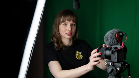 Tina Goldschmidt ist unter @schnappatmig auf Instagram und TikTok bekannt. - &copy; Hendrik Schmidt/dpa