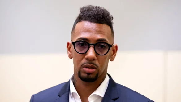 Der ehemalige Fu&szlig;ball-Nationalspieler muss sich wegen des Vorwurfs der K&ouml;rperverletzung an seiner Ex-Partnerin vor Gericht verantworten (Archivbild). - &copy; Sven Hoppe/dpa