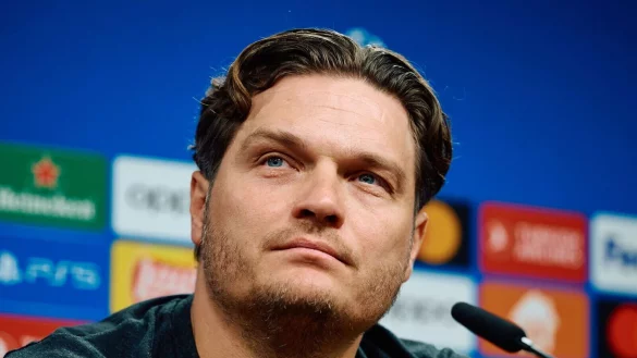 Dortmunds Trainer Edin Terzic nimmt an der Pressekonferenz teil. - &copy; Bernd Thissen/dpa