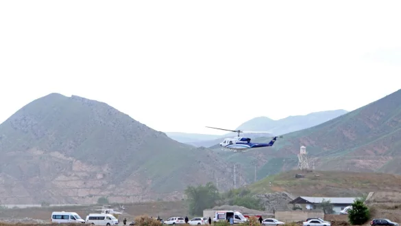 Raisi war zusammen mit Au&szlig;enminister Amirabdollahian auf der R&uuml;ckreise von einem Treffen mit dem Pr&auml;sidenten des Aserbaidschan, als ihre Maschine vom Radar verschwand. - &copy; Ali Hamed Haghdoust/IRNA/AP