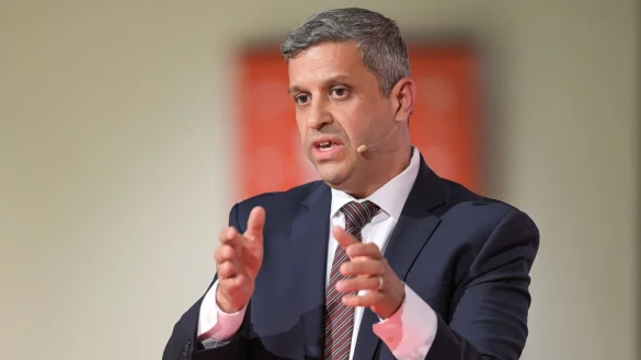 Nach Raed Salehs Niederlage als Parteichef stellt sich nun die Frage, wie es mit dem einflussreichen Politiker als Fraktionschef im Abgeordnetenhaus weitergeht. - &copy; Hannes P Albert/dpa