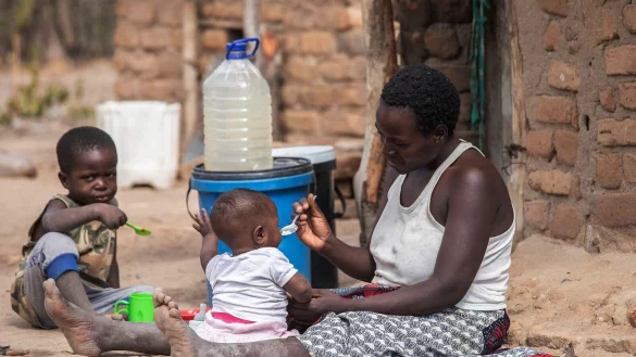 Einer von elf Menschen, in Afrika gar einer von f&uuml;nf, sind laut den neuen UN-Weltern&auml;hrungsbericht von Hunger betroffen. (Archivbild) - &copy; Aaron Ufumeli/AP/dpa
