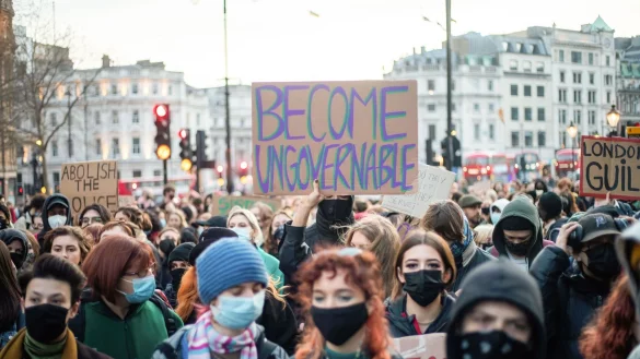 Demonstration in London, zu der die feministische Aktionsgruppe «Sisters Uncut» aufgerufen hat. - © Lucy North/SOPA Images via ZUMA Press Wire/dpa