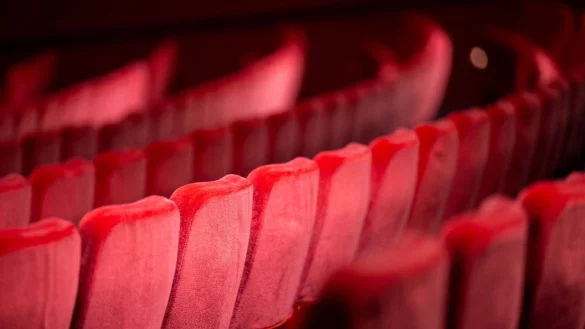 Blick auf die Sitzreihen des Zuschauerraums in einem Kino. - &copy; Monika Skolimowska/dpa/Symbolbild