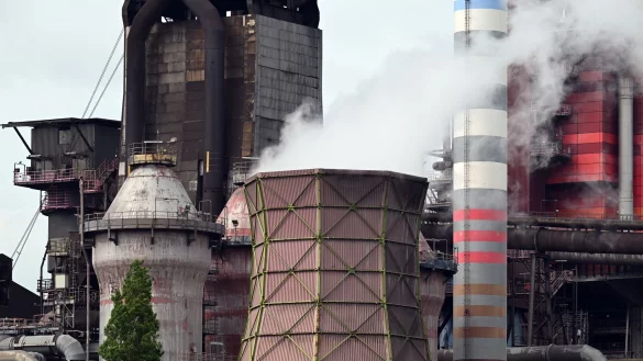 Deutschlands größter Stahlhersteller ist in einer schwierigen Lage. (Archivbild) - © Federico Gambarini/dpa