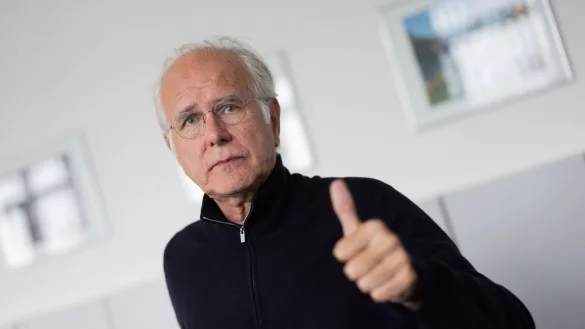 Harald Schmidt freut sich auf die Europameisterschaft und traut Deutschland einiges zu. - &copy; Rolf Vennenbernd/dpa