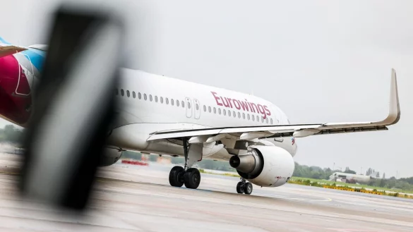 Derzeit sind die Check-In und Boarding-Prozesse bei Eurowings aufgrund von einer IT-St&ouml;rung beeintr&auml;chtigt. (Archivfoto) - &copy; Christoph Reichwein/dpa
