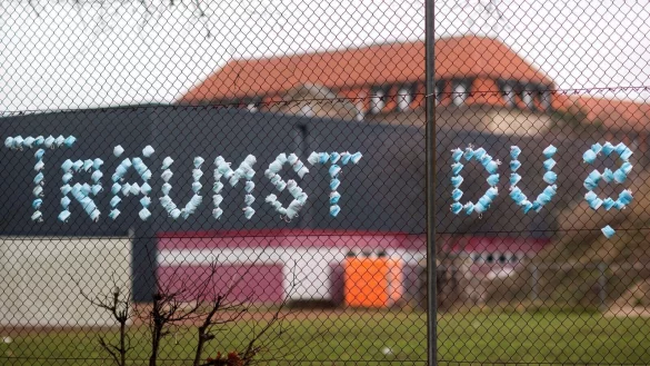 Gesunder Schlaf ist wichtig: Unsere Träume helfen, emotionale Prozesse zu verstehen und zu verarbeiten, besonders in Krisenzeiten. - © Julian Stratenschulte/dpa/dpa-tmn