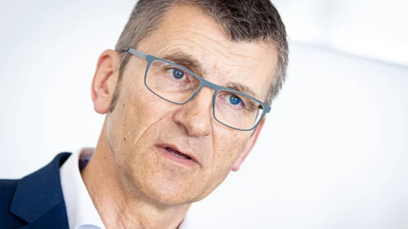 Laut LKA-Chef Friedo de Vries wurden bei der Fahnung nach drei ehemaligen RAF-Terroristen keine Fehler gemacht. - &copy; Moritz Frankenberg/dpa