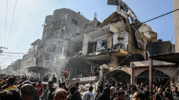 Israels Regierungschef will trotz der laufenden Verhandlungen &uuml;ber eine Waffenruhe die Pl&auml;ne f&uuml;r eine Milit&auml;roffensive in Rafah z&uuml;gig auf den Weg bringen. - &copy; Abed Rahim Khatib/dpa