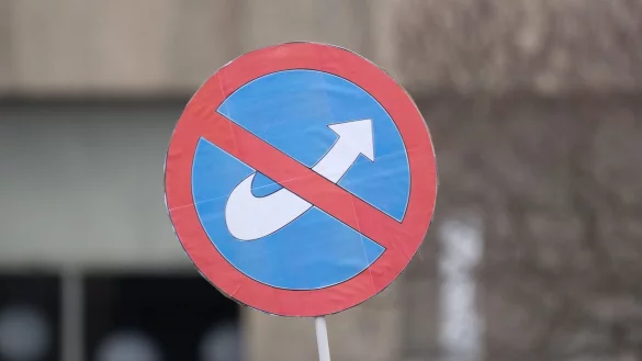 59 Prozent der befragten Wahlberechtigten bewerten ein Verbot bestimmter AfD-Landesverbände als eine «sehr gute Idee» oder eine «eher gute Idee». - © Sebastian Kahnert/dpa