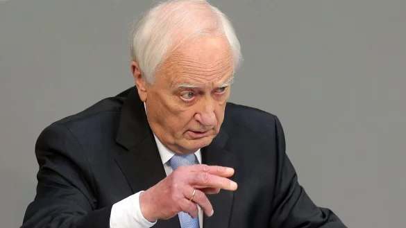 Nimmt die SPD-Spitze hinsichtlich ihrer Ukraine-Poltik in die Kritik: Historiker Heinrich August Winkler (Archivbild). - &copy; Wolfgang Kumm/dpa