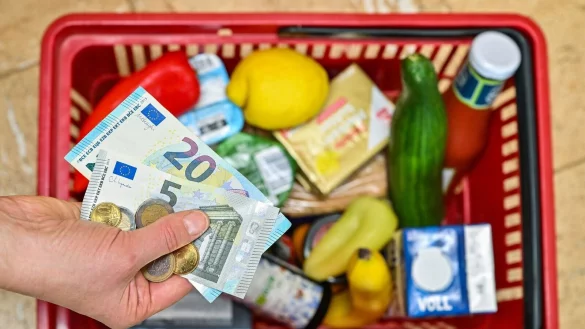 Die Teuerung lag von 2021 bis 2023 bei insgesamt 13,2 Prozent. - &copy; Patrick Pleul/dpa