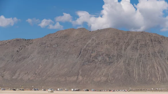 Das Burning Man-Festival zieht Besucher aus aller Welt an - &copy; Monique Sady/AP