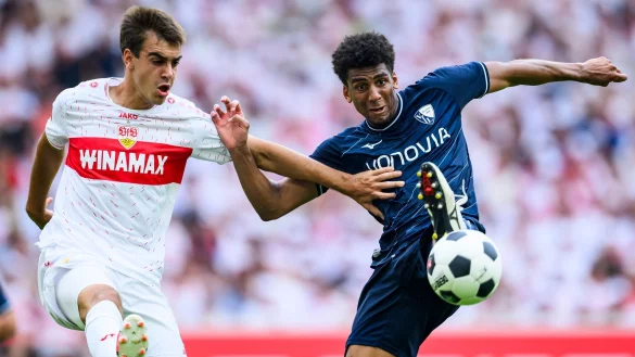 Bochums Abwehrspieler Bernardo (r) - &copy; Tom Weller/dpa