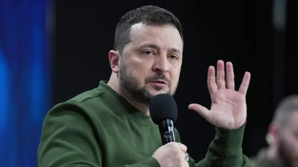 F&uuml;r den Pr&auml;sidenten Wolodymyr Selenskyj ist klar: &laquo;Die Ukraine wird auf jeden Fall siegen.&raquo; - &copy; Evgeniy Maloletka/AP/dpa