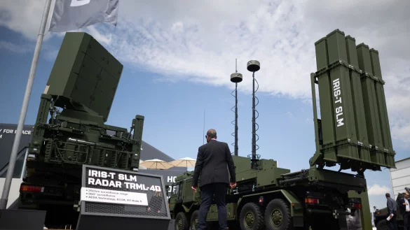 Das Luftabwehrsystem Iris von Diehl Defence. - &copy; Sebastian Christoph Gollnow/dpa
