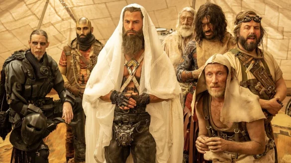 Chris Hemsworth als Dementus in einer Szene des Films &laquo;Furiosa: A Mad Max Saga&raquo;. - &copy; Jasin Boland/-/dpa