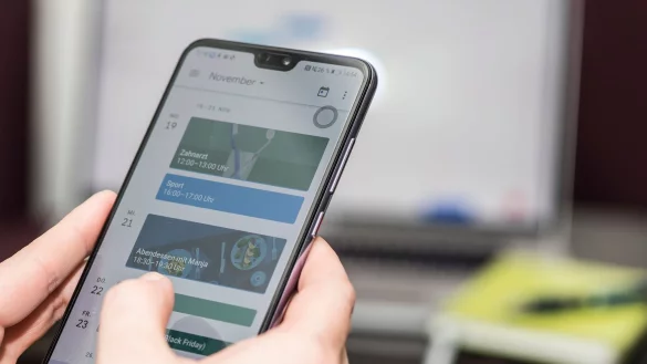 Um im Herbst und Winter gut durch den Tag zu kommen, r&auml;t das Ifaa zu besserem Zeitmanagement. - &copy; Robert Guenther/dpa-tmn