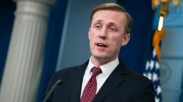 Jake Sullivan, Nationaler Sicherheitsberater der USA, spricht w&auml;hrend einer Pressekonferenz im Wei&szlig;en Haus. Die US-Regierung will zeitnah mit Israel &uuml;ber Bedenken wegen der geplanten israelischen Bodenoffensive in Rafah sprechen. - &copy; Evan Vucci/AP/dpa