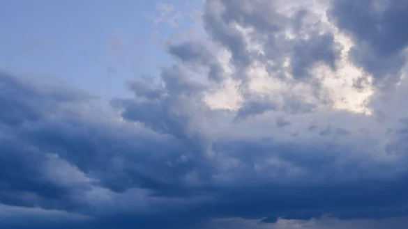 Am Sonntag erwartet der Wetterdienst Temperaturen von bis zu 24 Grad. (Archivfoto) - &copy; Patrick Pleul/dpa