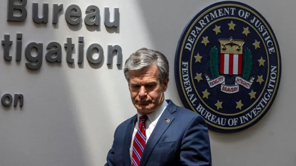 Der FBI-Direktor muss im Kongress Rede und Antwort stehen. (Archivbild) - © Chris Machian/Omaha World-Herald/AP/dpa