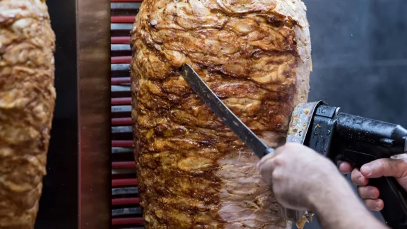 &laquo;&Uuml;berraschung von Steinmeier: Er kommt mit 60 Kilo D&ouml;ner in die T&uuml;rkei&raquo; (Symbolbild). - &copy; Sven Hoppe/dpa