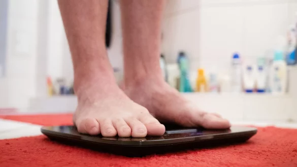 Stimmen die K&ouml;rperanalysedaten der Waage? Eine Untersuchung der Stiftung Warentest zeigt: Einige der 17 Modelle im Test leisten sich erstaunliche Ungenauigkeiten. - &copy; Franziska Gabbert/dpa-tmn