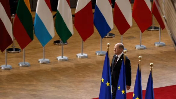Bundeskanzler Olaf Scholz beim EU-Gipfel in Br&uuml;ssel. - &copy; Omar Havana/AP/dpa