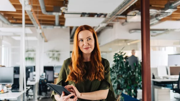 Entspannter Start in den Urlaub: F&uuml;r eine optimale Urlaubs&uuml;bergabe sollte man die Urlaubs&uuml;bergabe rechtzeitig und gr&uuml;ndlich vorbereiten. - &copy; Zacharie Scheurer/dpa-tmn