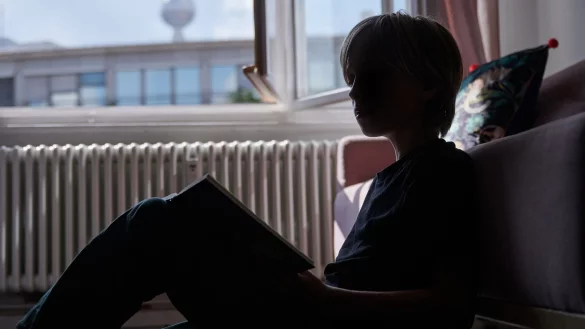 Lesen soll Spa&szlig; machen: Comics k&ouml;nnen Kindern den Einstieg ins Lesen erleichtern und so das Interesse wecken. - &copy; Annette Riedl/dpa/dpa-tmn